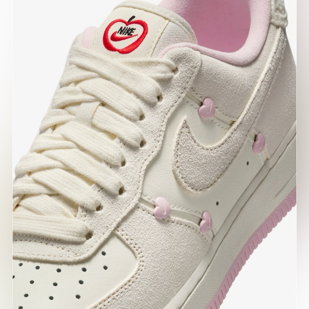 Nike Air Force 1 Low 'Valentine’s Day' Mens Size 10.5 Women Size 12 HV5992-111 - Picture 5 of 11